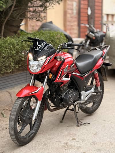 Honda CB 150F