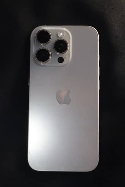 Apple iPhone 16 Pro