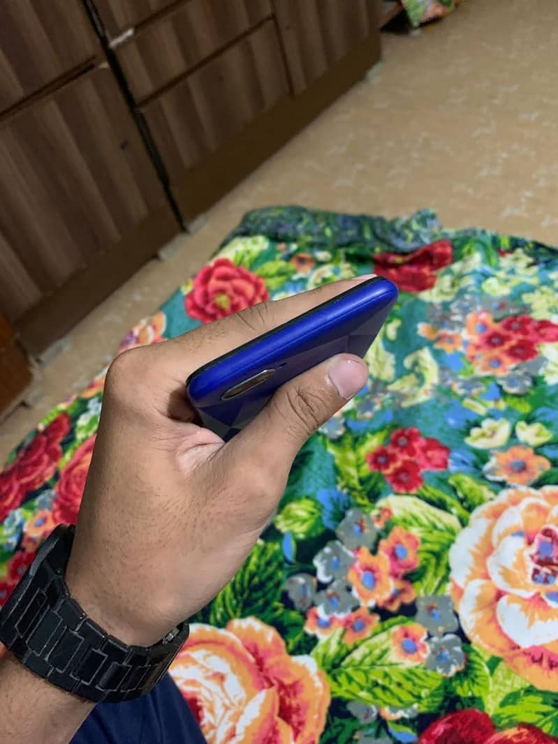 Realme C2 3