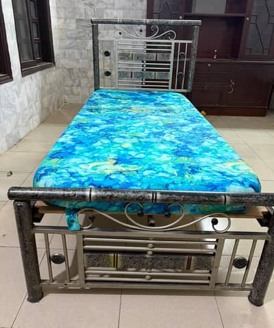 single iron beds