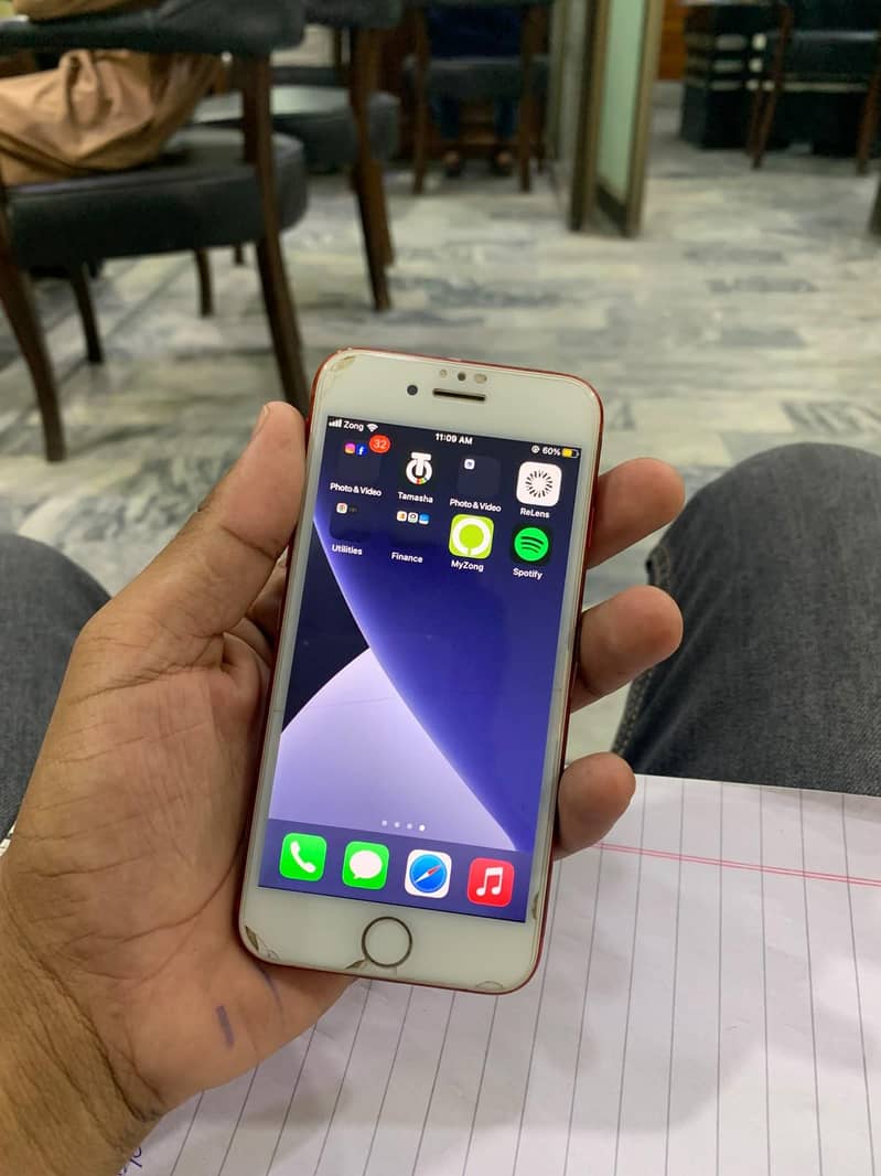 Apple iPhone 7 2