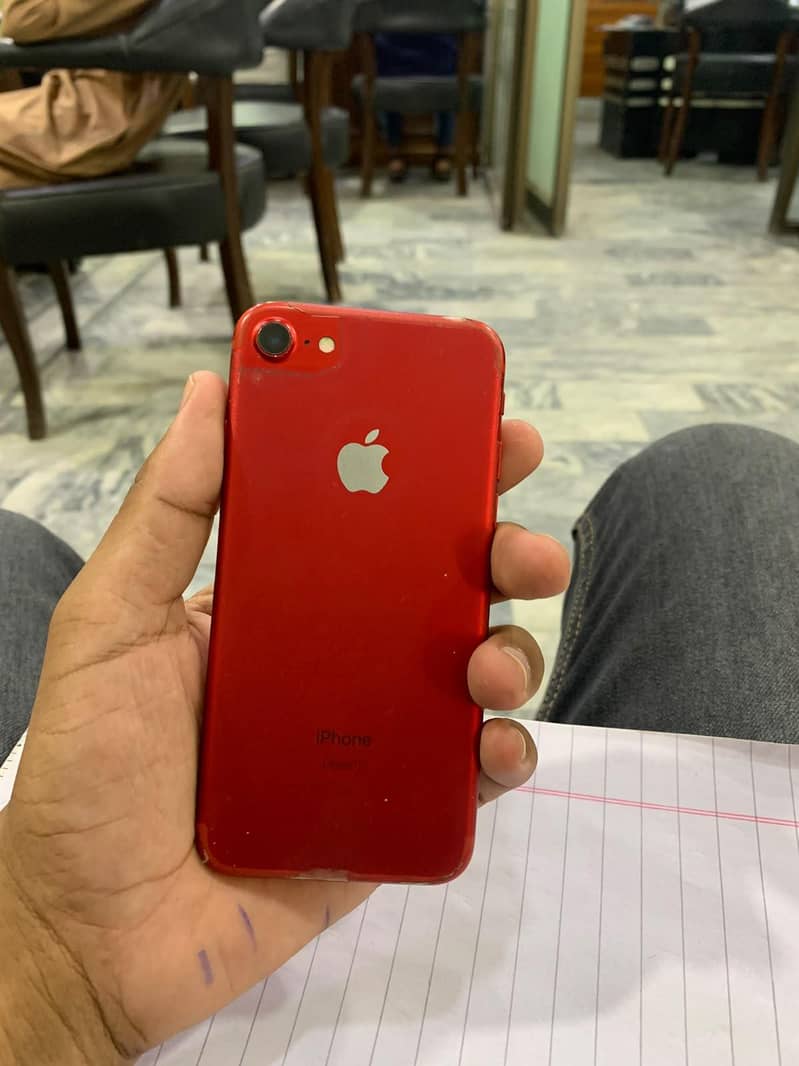 Apple iPhone 7 4