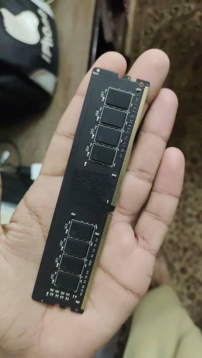16 GB (DDR 4) Single Stick (3200Mhz)