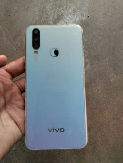 Vivo Y17