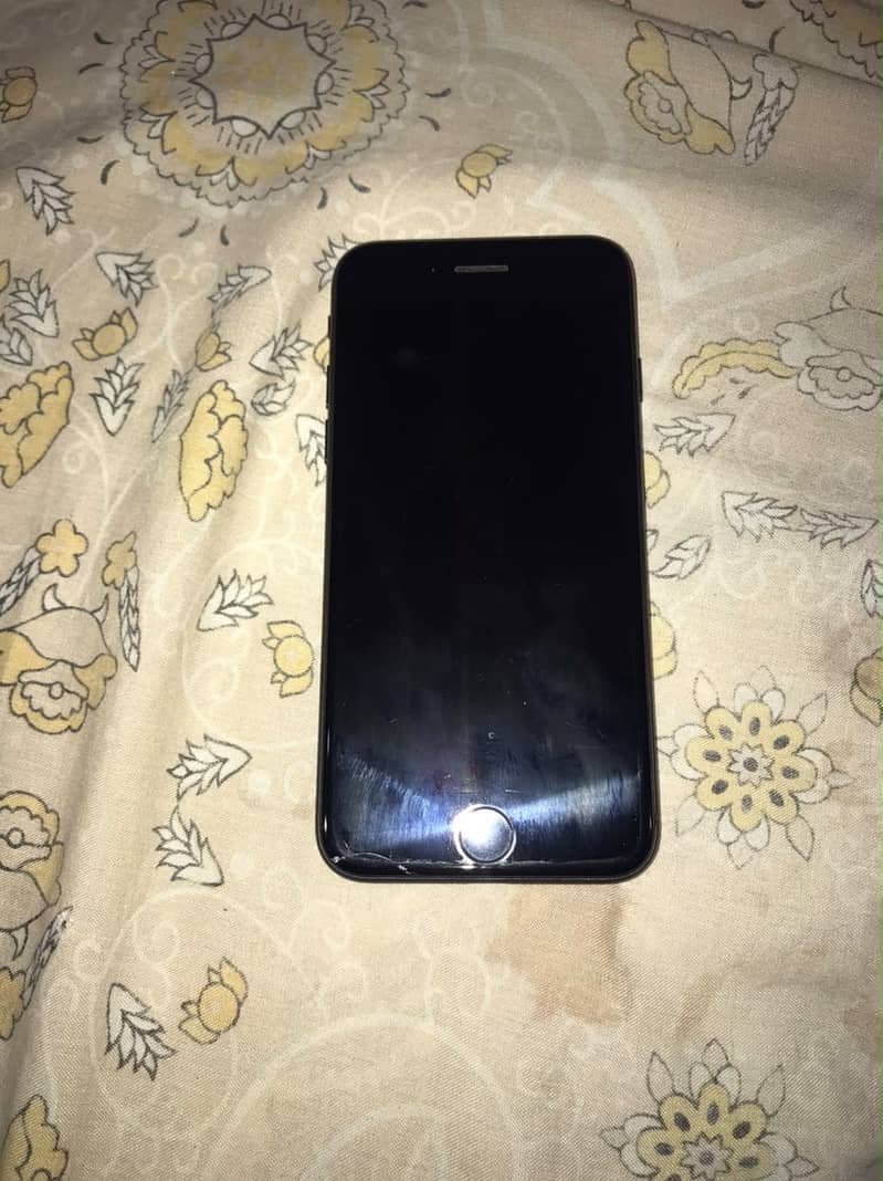 Apple iPhone 7 0