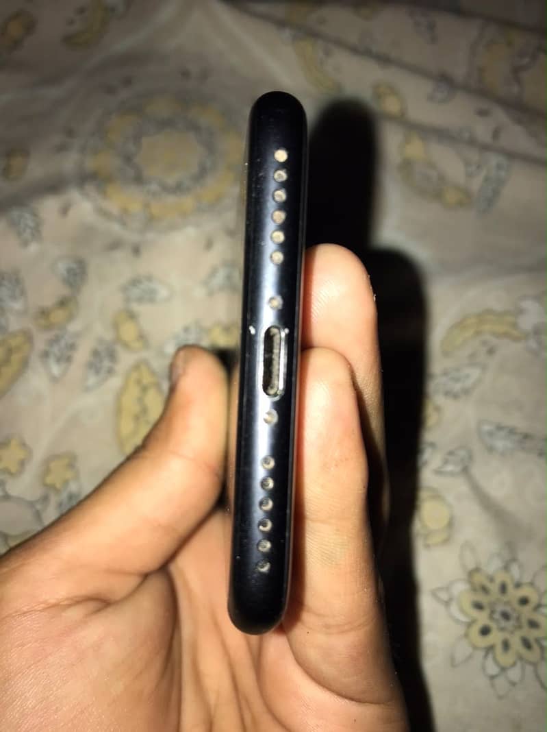 Apple iPhone 7 2