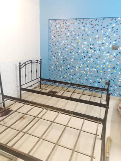 iron bed single