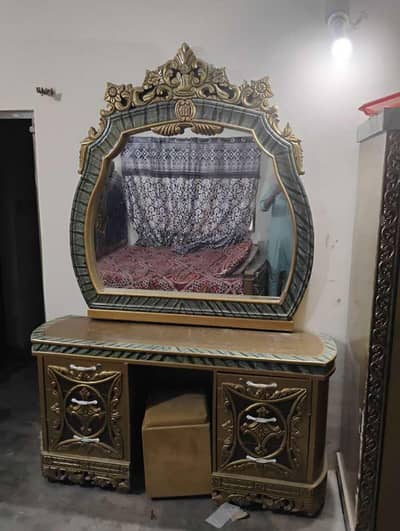Dressing table for sale