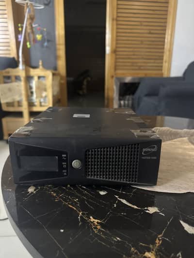 800watts ups
