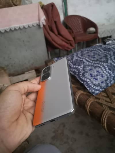 IQOO neo 10 12/256Gb