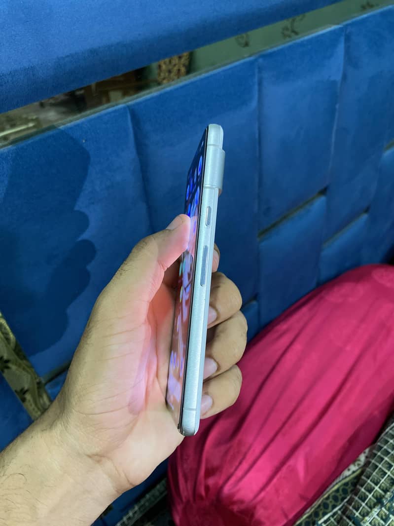 Google Pixel 7 3