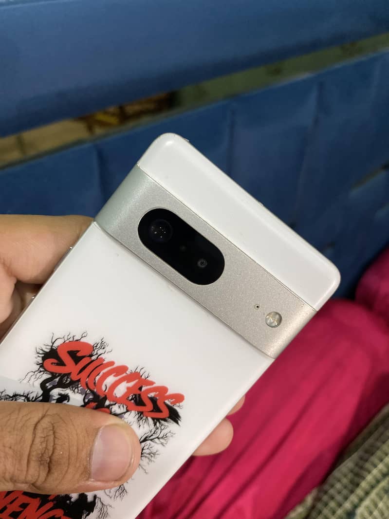 Google Pixel 7 5