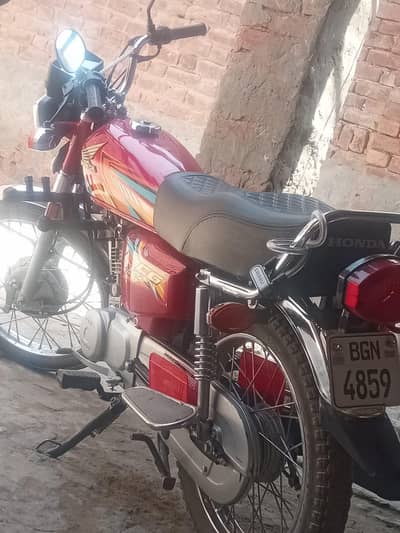 CG125