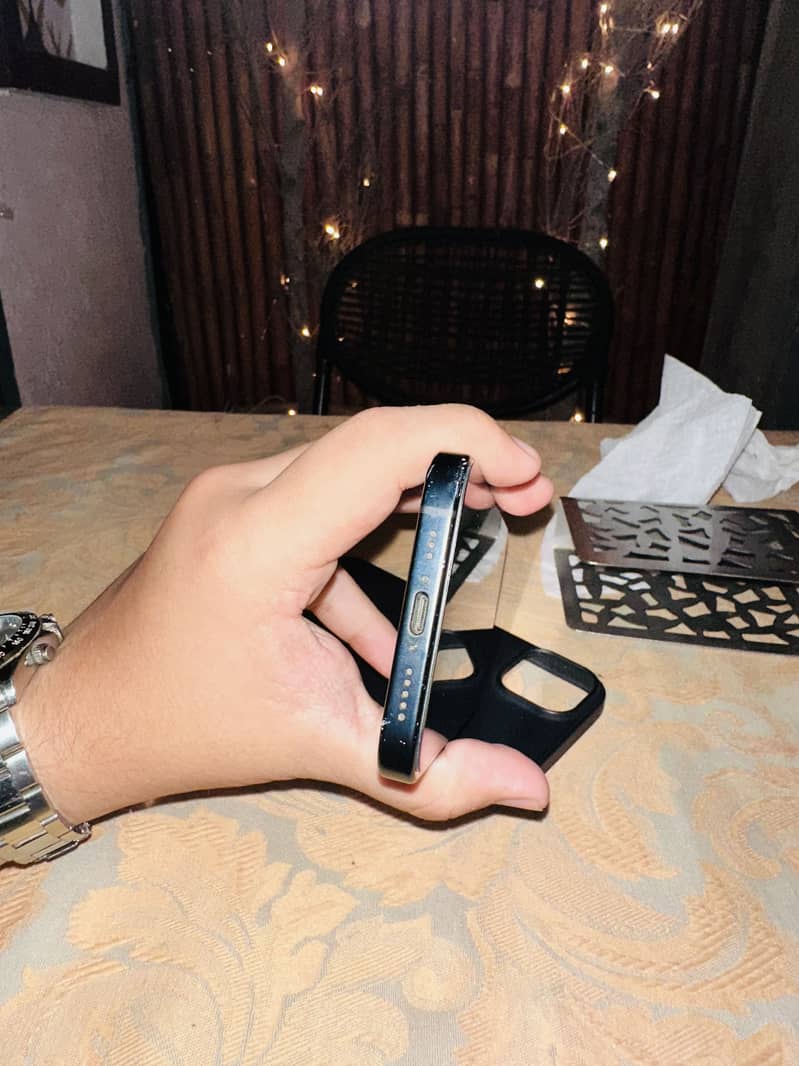 Apple iPhone 15 0