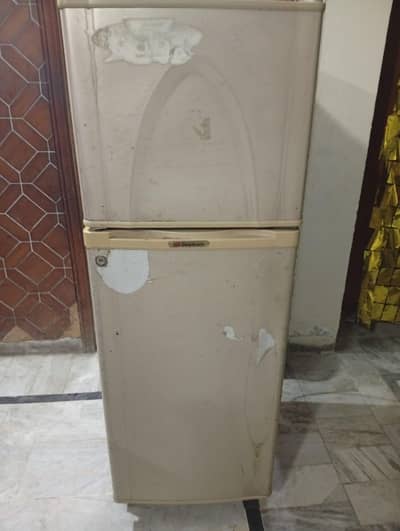 dawlance refrigerator for sale in perfect wotking condition