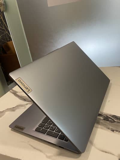Lenovo IdeaPad, 15.6" - Core i5 13th Gen - DDR5 - 10/10 - Brand New