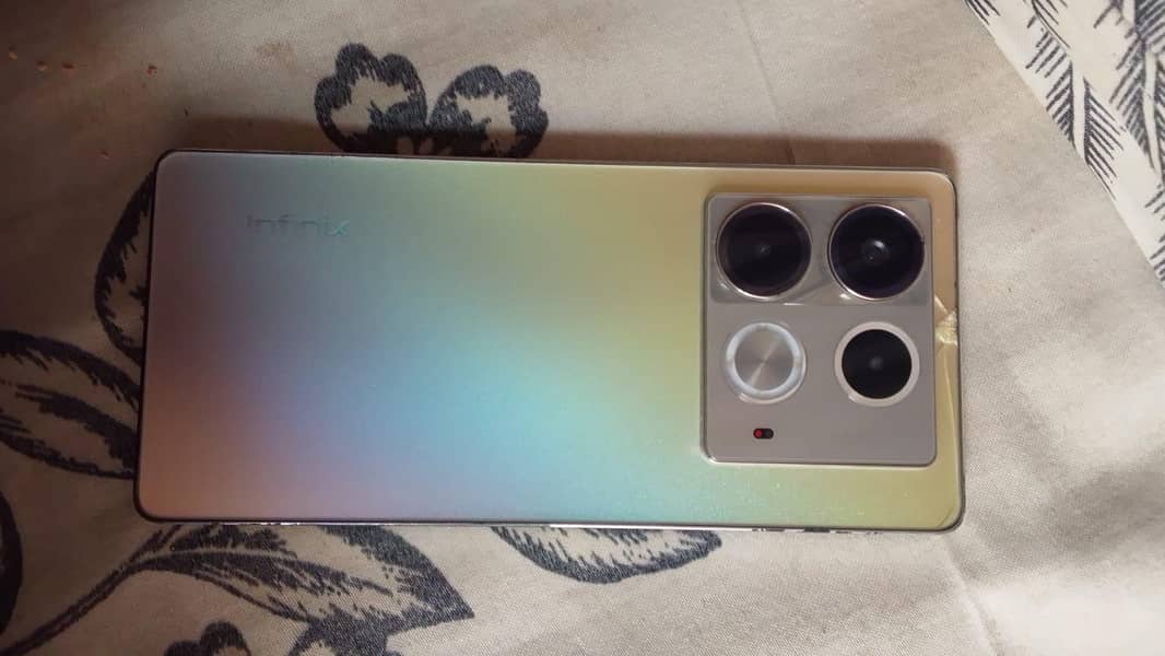 Infinix Note 40 1