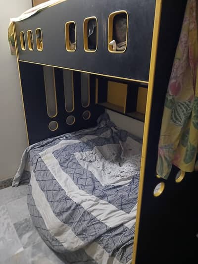Kids bunk bed