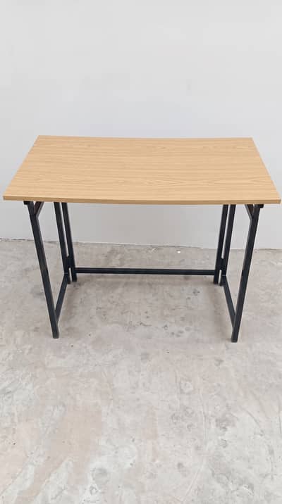 Folding study/computer table for sale in good working condition.