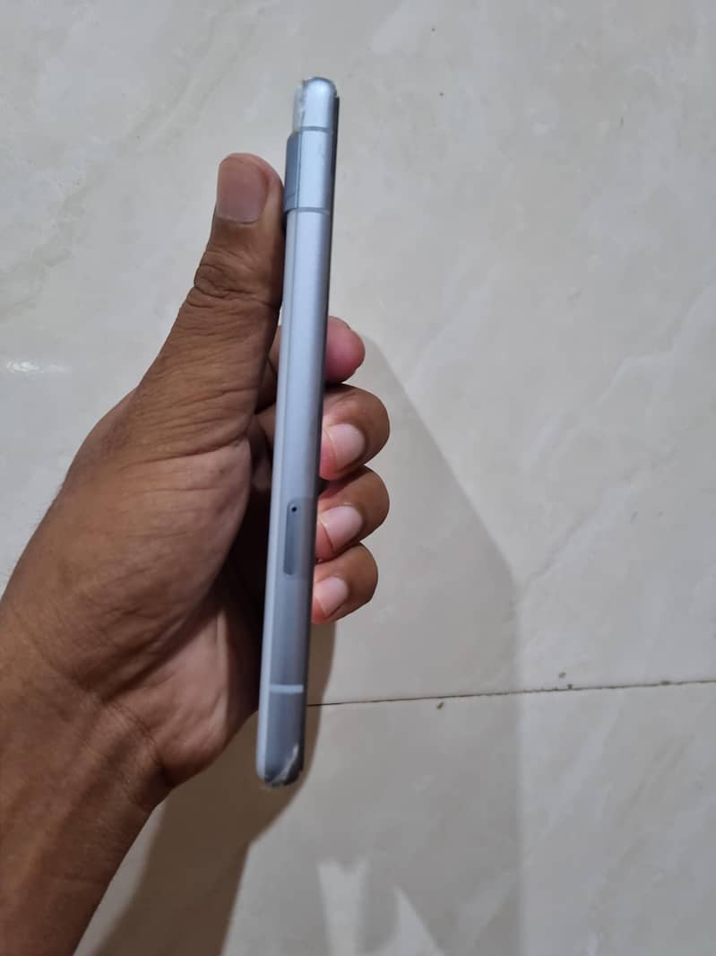 Google Pixel 7a 2