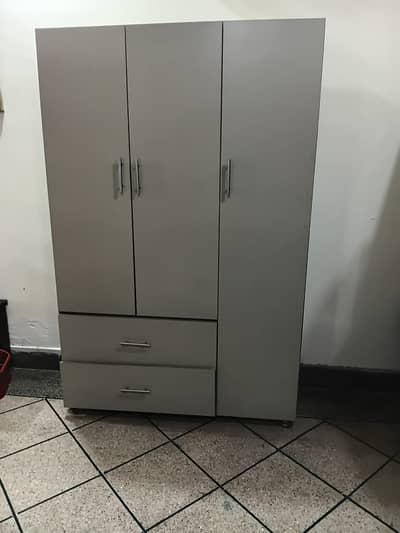 6 by 4 WARDROBE FOR SALE