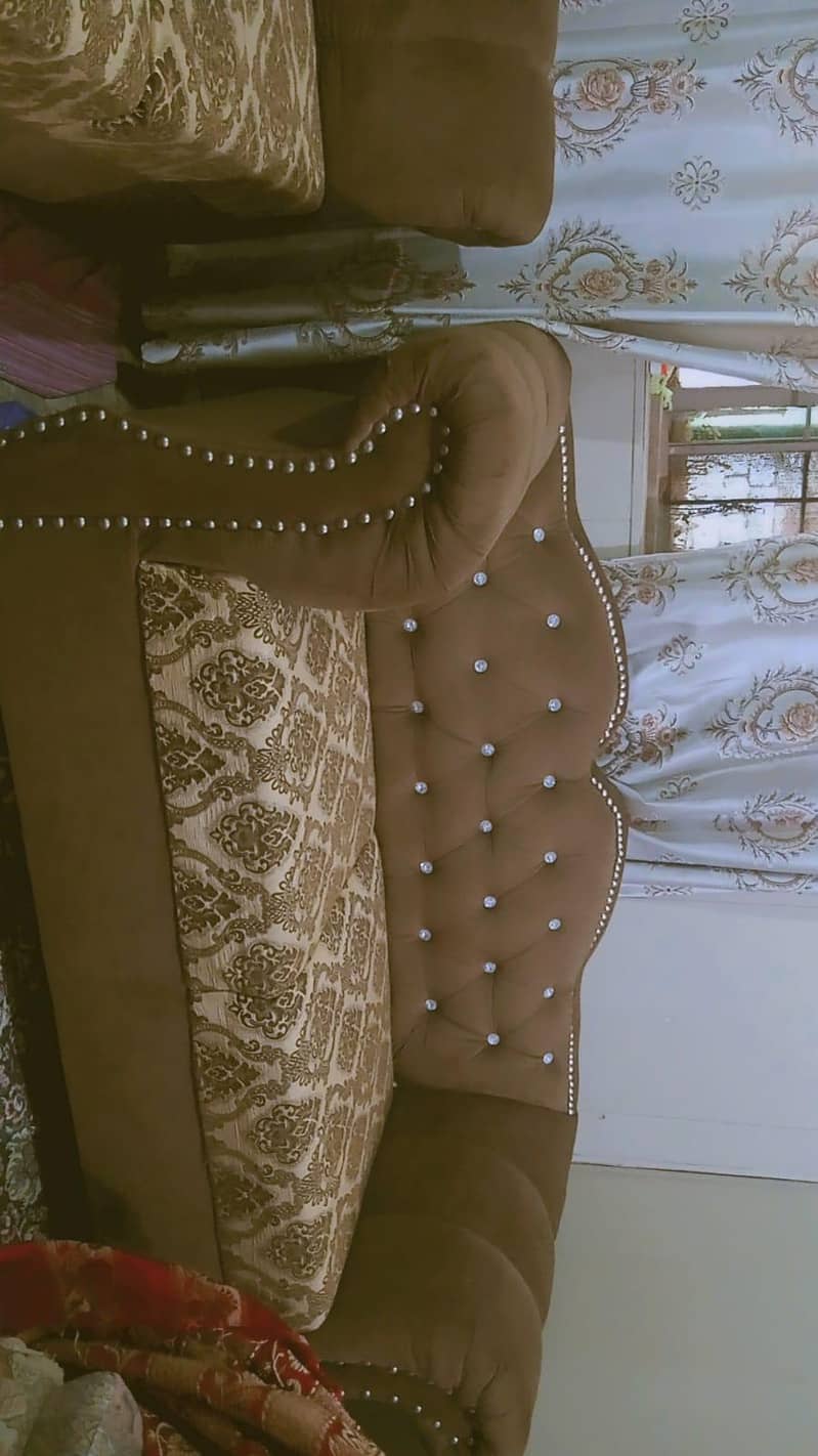 sofa set achi condition 2