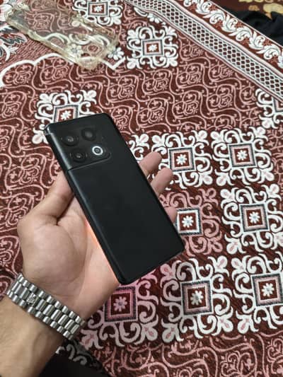 One Plus 10 Pro