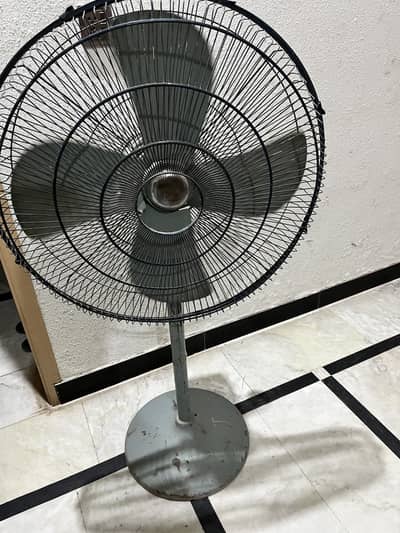 GFC Pedestal Fan 24” | Working Condition