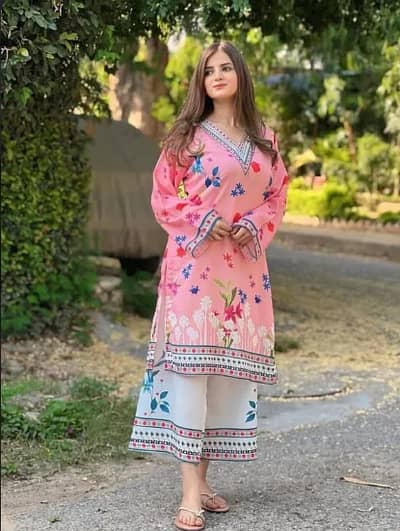 Refresh your wardrobe with this elegant pink printed two-piece outfit