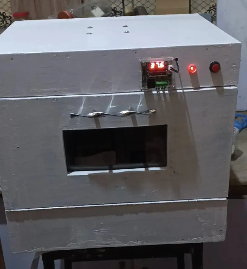 WATERPROOF INCUBATOR — photo 2