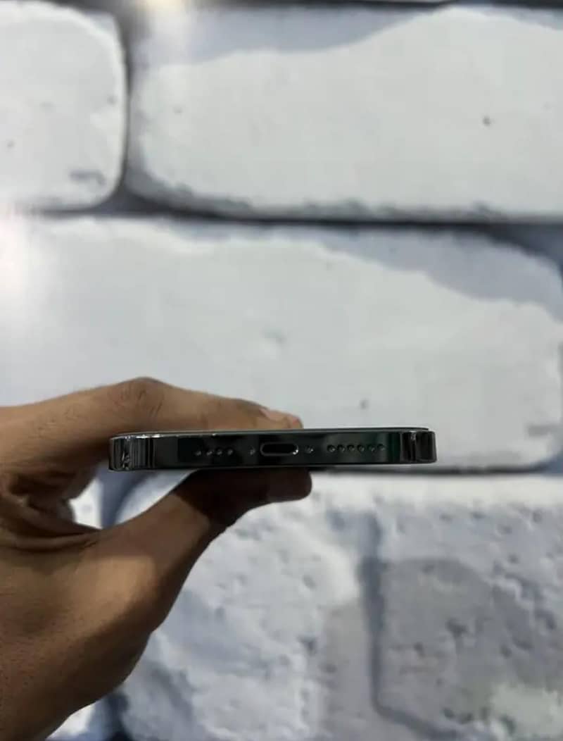 iPhone 13 pro max 7