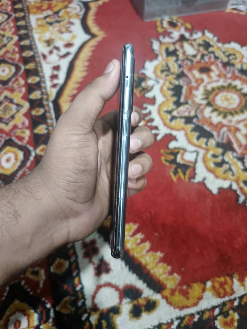 One Plus 10 Pro 4