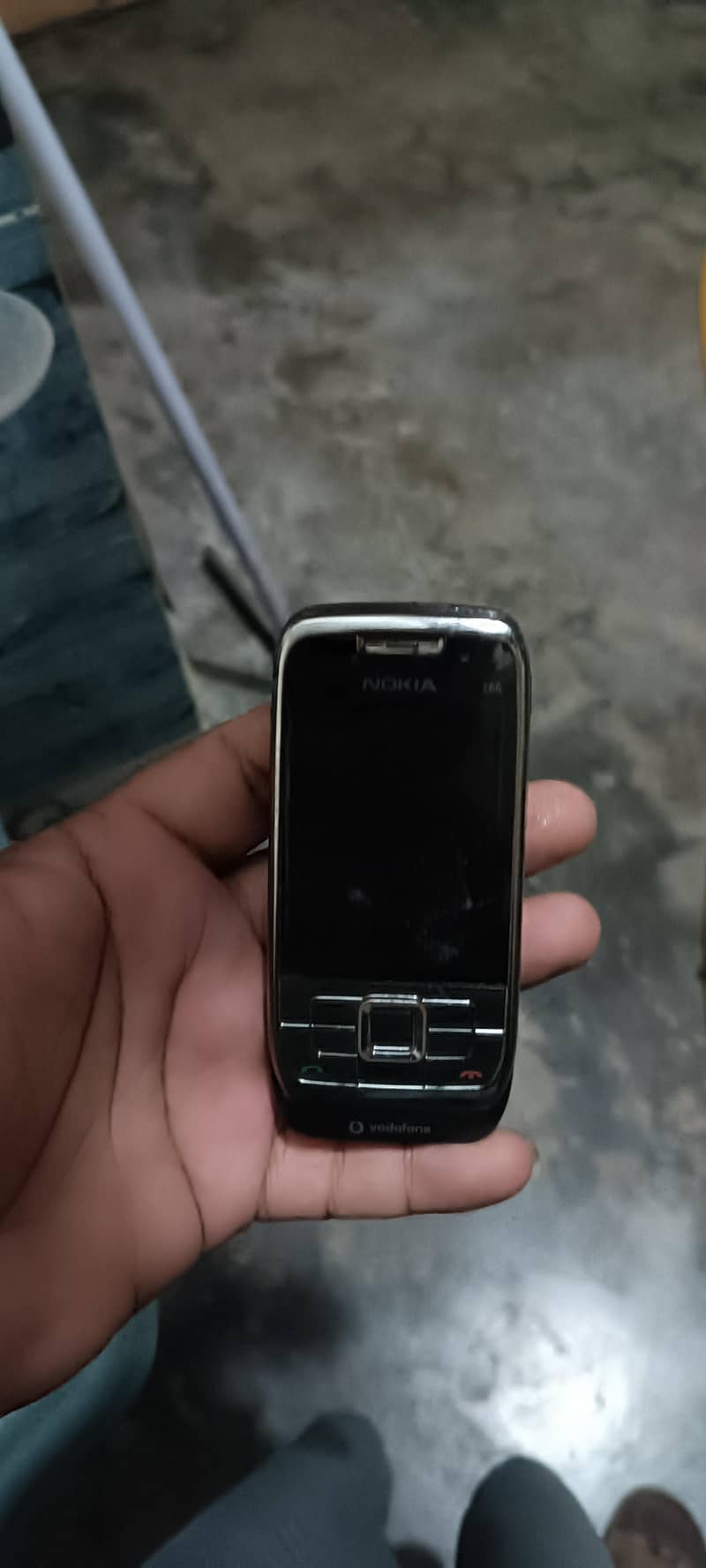 Nokia E66 4