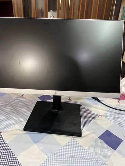 HP E223 22" Full HD IPS Monitor | HDMI + DisplayPort