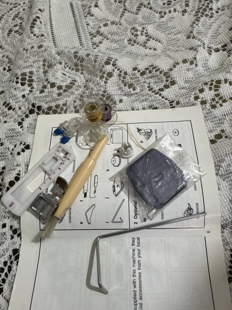 Singer sewing machine 10