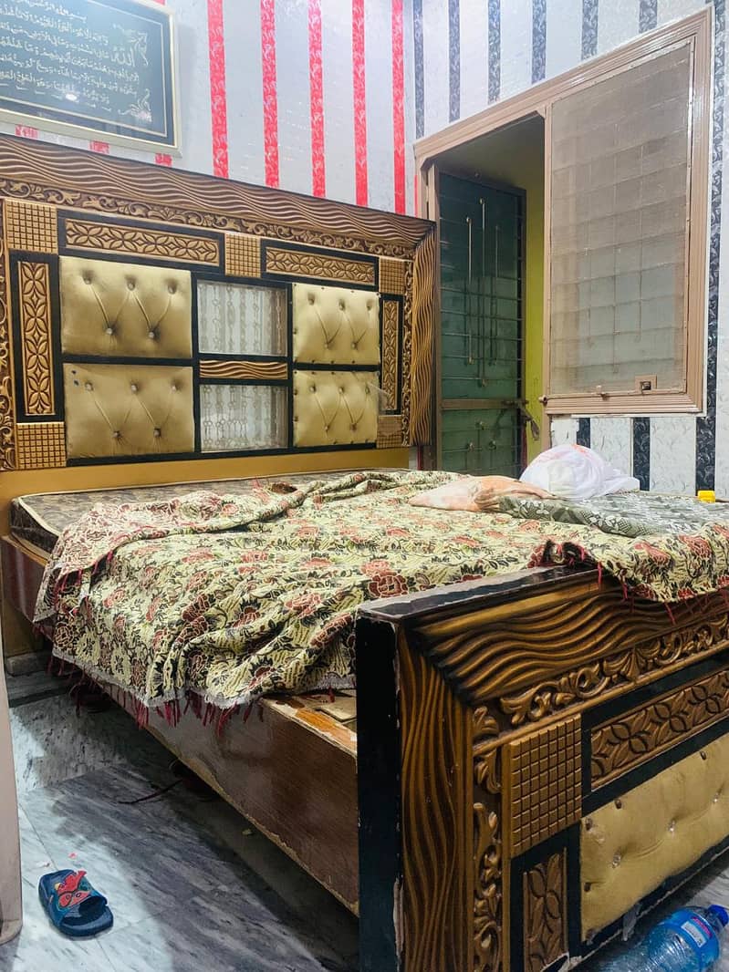 room bed 1