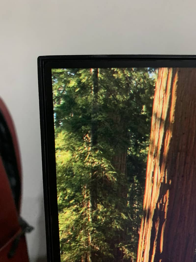 Borderless led 22 inch 1