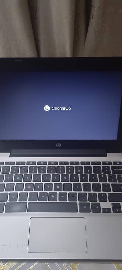 Dell Chromebook 4GB RAM / 16 GB Storage - Excellent Condition