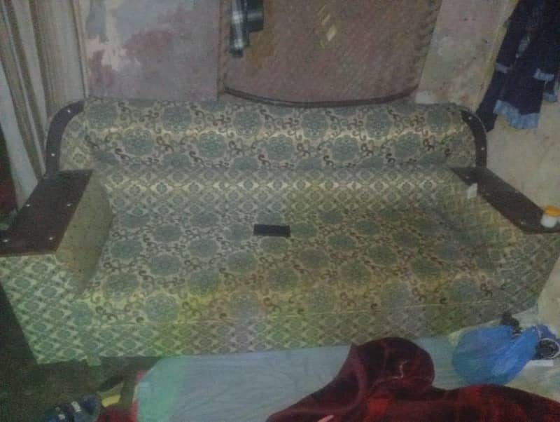 three piece sofa set 0