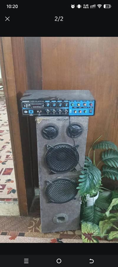 speaker and daewoo amplifier.
