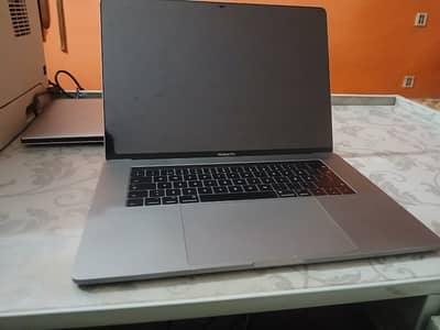 MacBook Pro 2017  – Screen Fault, Keyboard & Logic Board Fully Working