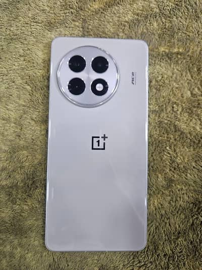 One Plus 13R or Ace 5 16/512