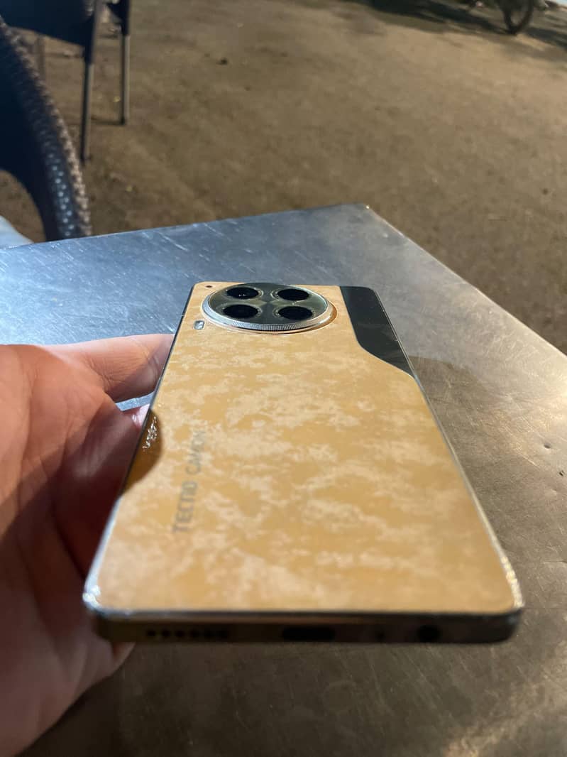 Tecno CAMON 30 4