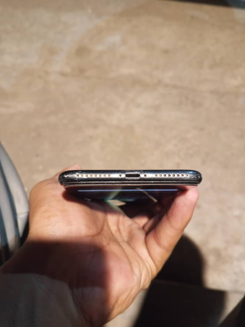 Apple iPhone 7 Plus 4