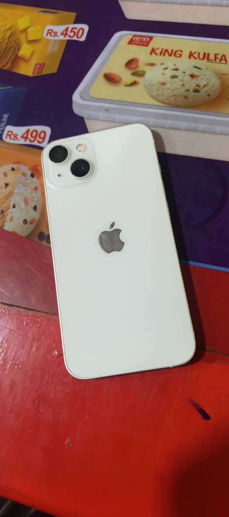 Apple iPhone 13 2