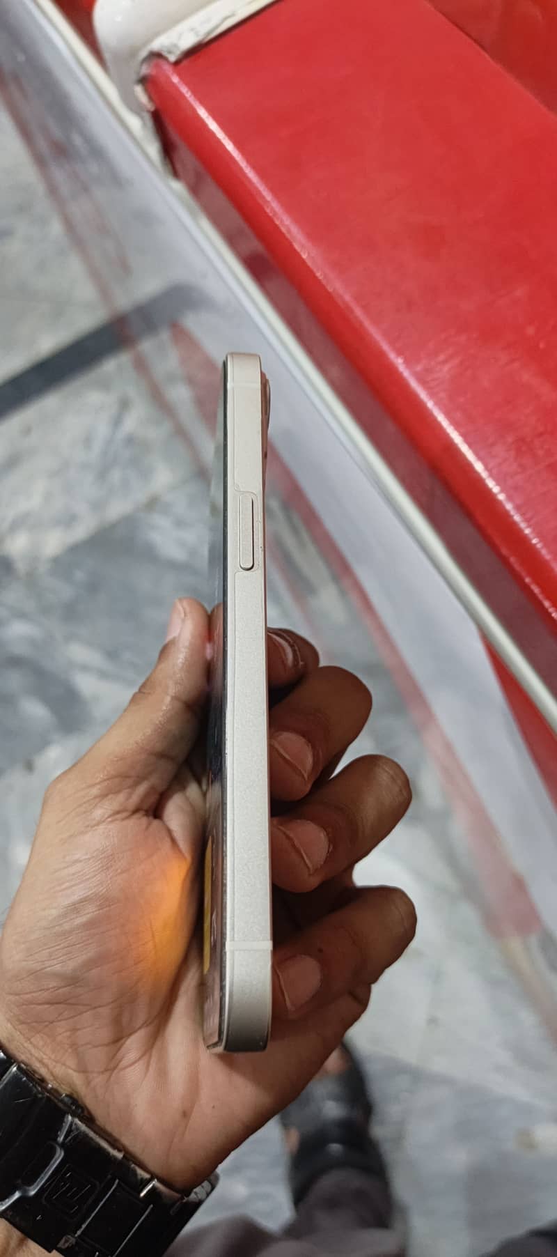 Apple iPhone 13 3