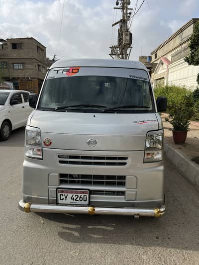 Nissan clipper