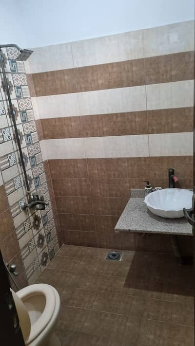 PORTION FOR RENT IN GULSHAN E IQBAL BLOCK 5