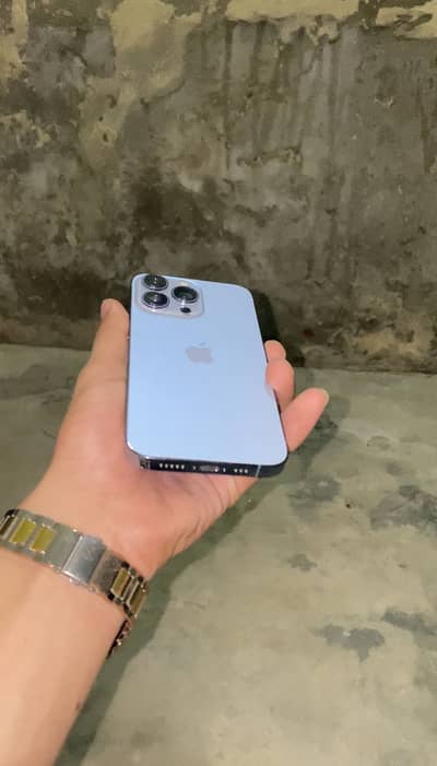 Apple iPhone 13 Pro