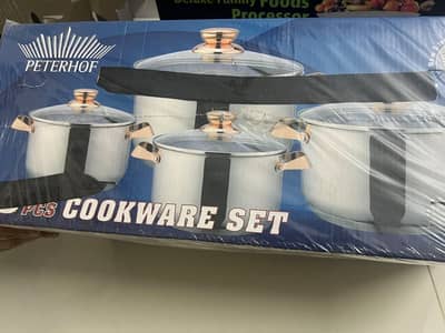 Unused sealed cookware set